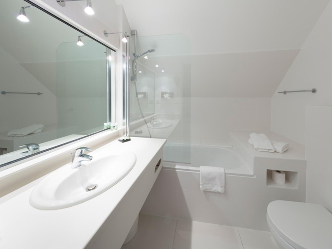 Bathroom 5, Les Jardins d'Adalric, Bas-Rhin