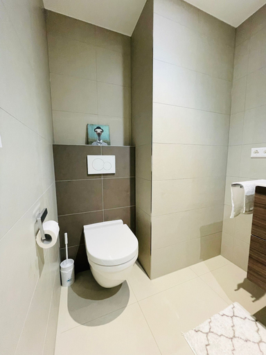 Bathroom 3, Luxury 1 bedroom flat w.Terrace&Parking, Luxembourg