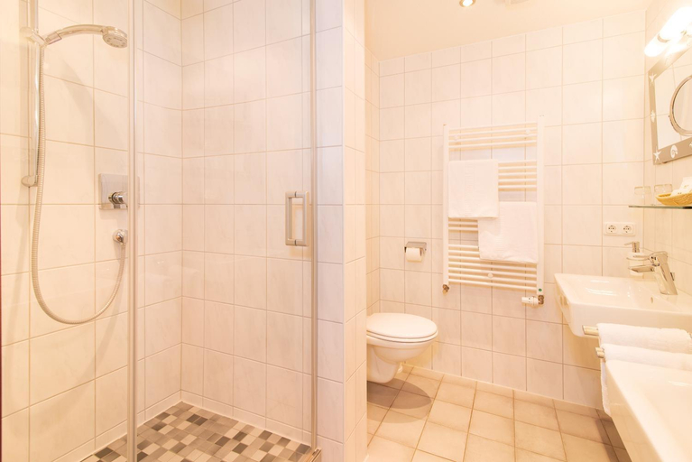 Bathroom, Sascha's Kachelofen, Oberallgäu