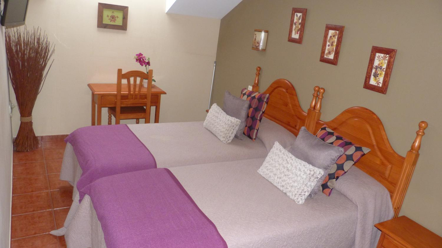 Bedroom 4, Hotel Mestas, Asturias