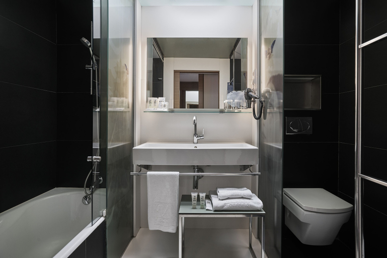 Bathroom 4, Hotel Vincci Zentro Zaragoza, Zaragoza