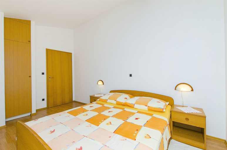 Bedroom 1, Apartments and Rooms Iva, Trogir