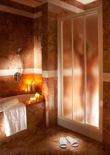Bathroom 5, HOTEL TERME DUE TORRI - Adults Hideaway & SPA, Padua