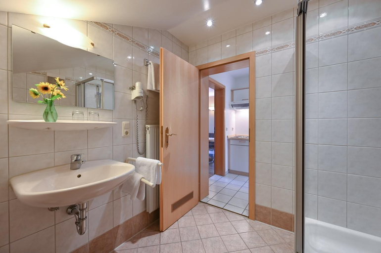 Bathroom 2, Landhaus Grobert, Ostallgäu