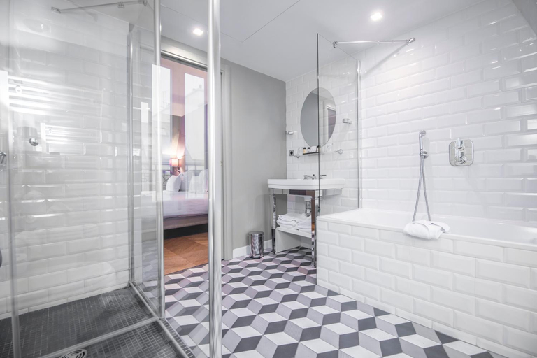 Bathroom 5, Monsieur Cadet Hotel and Spa, Paris