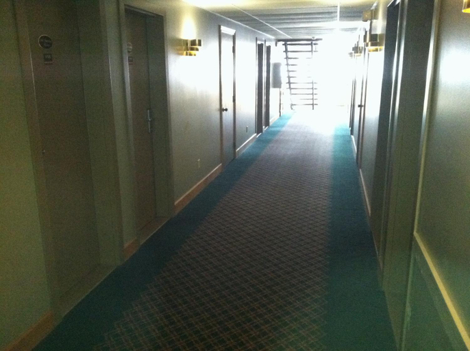 Others 3, Heritage Inn Mansfield, Richland