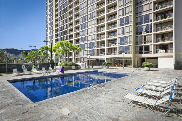 Sport & Beauty 2, Aston Waikiki Sunset Resort, Honolulu