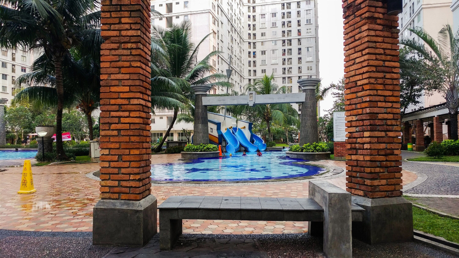 Exterior & Views 2, Comfortable and Clean Studio Green Palace Kalibata Apartment, South Jakarta