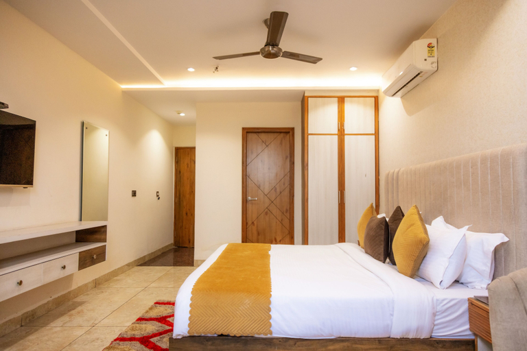 Bedroom 4, Hotel Eminence, Chandigarh