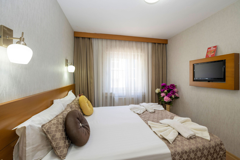 Bedroom 3, Grand Ons Hotel, Fatih