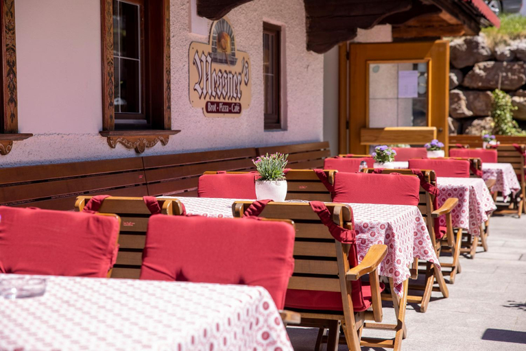 Others 5, Gasthaus Jakober, Kufstein