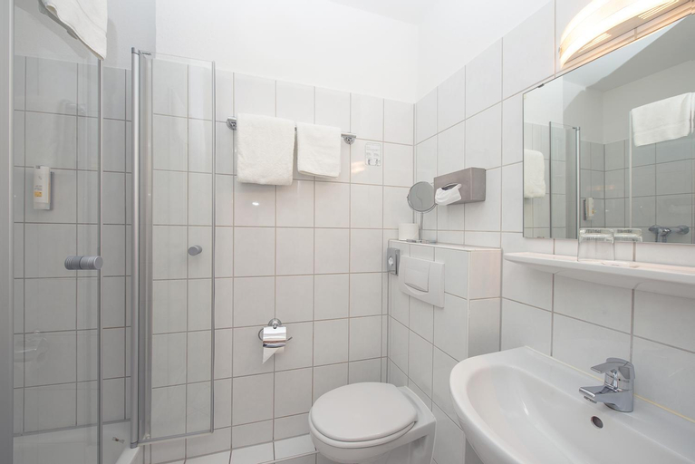 Bathroom 8