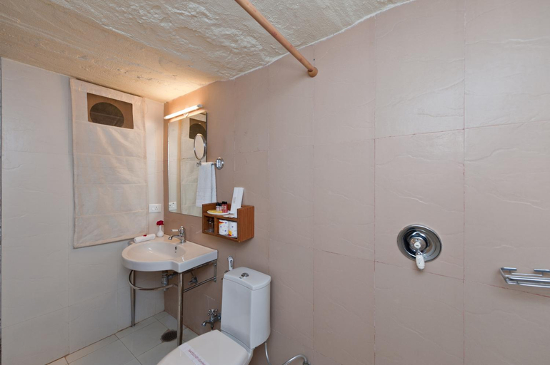Bathroom 5, Aaram Bagh-Pushkar Villa, Ajmer