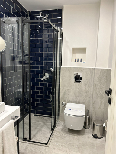 Bathroom 5, Prime Bosphorus Hotel, Beşiktaş