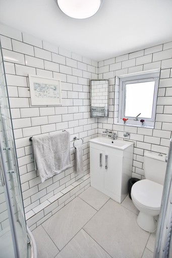 Bathroom 3, The Lookout, East Sussex