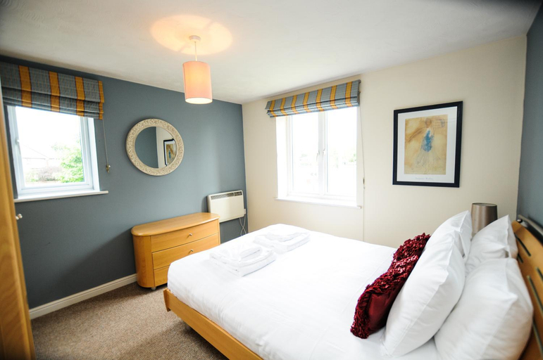 Bedroom 2, Orchard Gate Apartments from Your Stay Bristol, South Gloucestershire