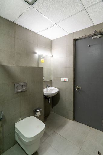 Bathroom 3, Terrazzo Suits, Ahmadabad