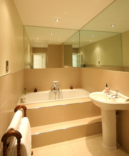 Bathroom 2, Ffarm Country House, Conwy