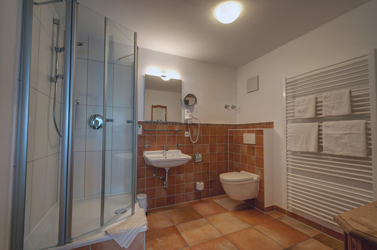 Bathroom 3, Hotel Gasthof Rossle, Neu-Ulm
