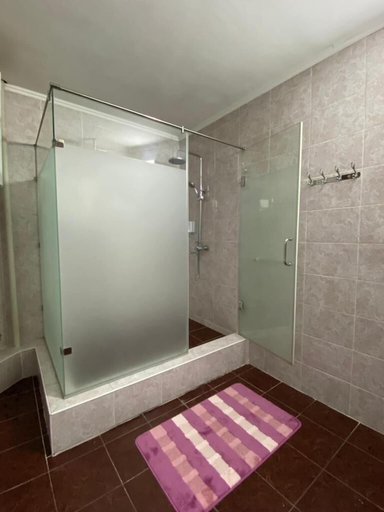 Bathroom 4, Hostel 4U, Bishkek