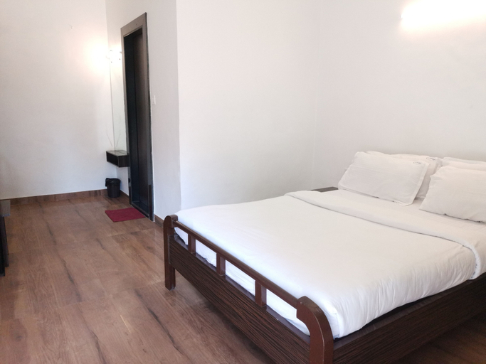Bedroom 2, The Blue Lagoon Resort, Pune