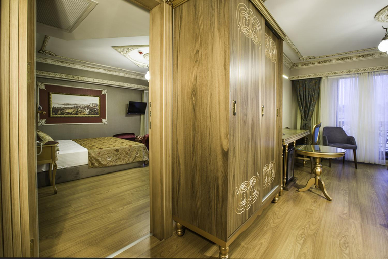 Bedroom 4, Empire Suite Hotel, Fatih