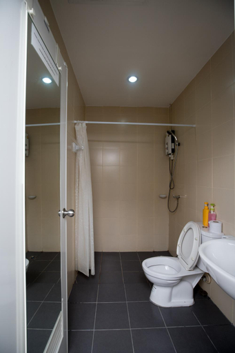 Bedroom 4, DKaYa Hostel, Takua Pa