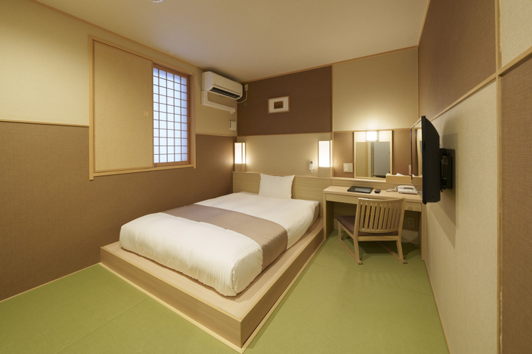 Bedroom 3, WAQOO Shitaderamachi, Osaka