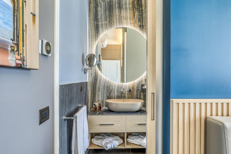 Bathroom 4