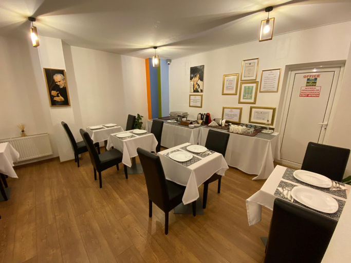 Food & Drinks 3, Pensiunea Pictorilor, Baia Mare