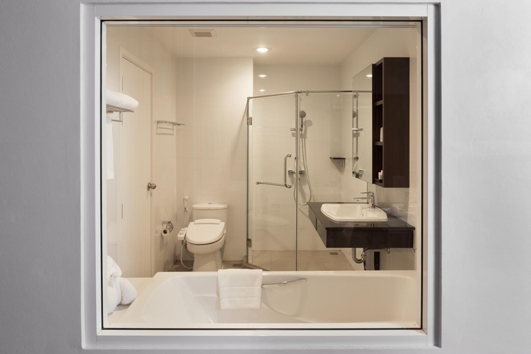 Bathroom 17