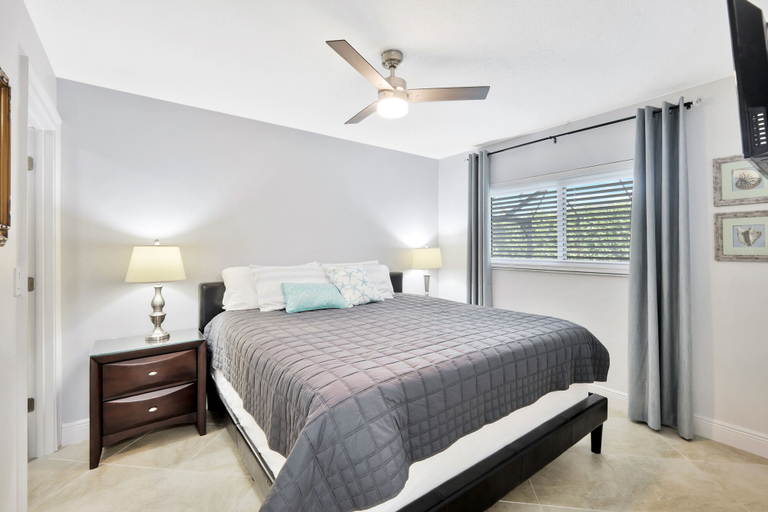 Bedroom 3, Villa Turquoise Coast, Lee