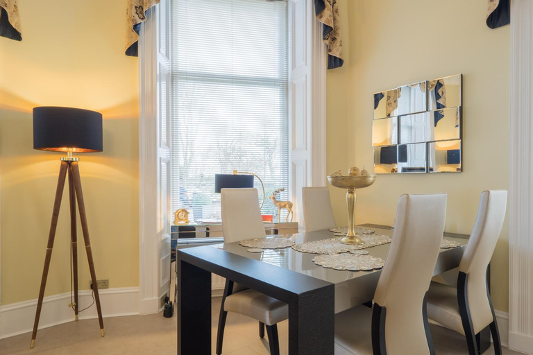 Dining Room 14