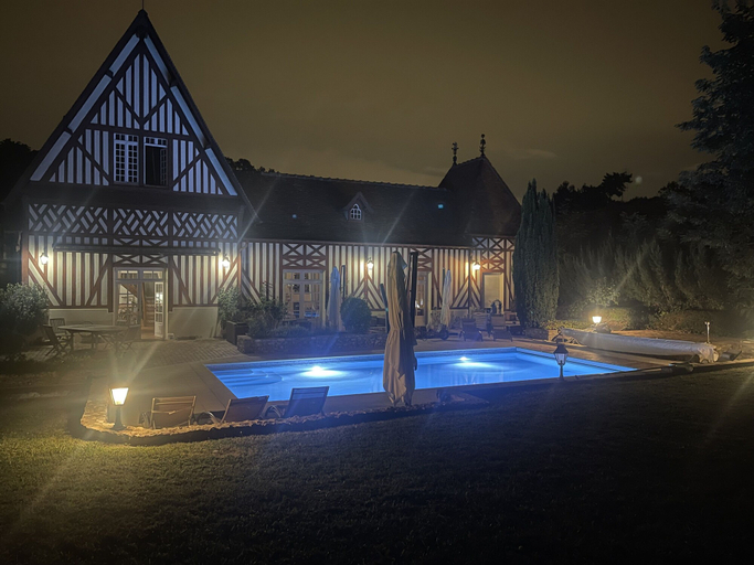 Exterior & Views 2, Marquise Barbot, Essonne
