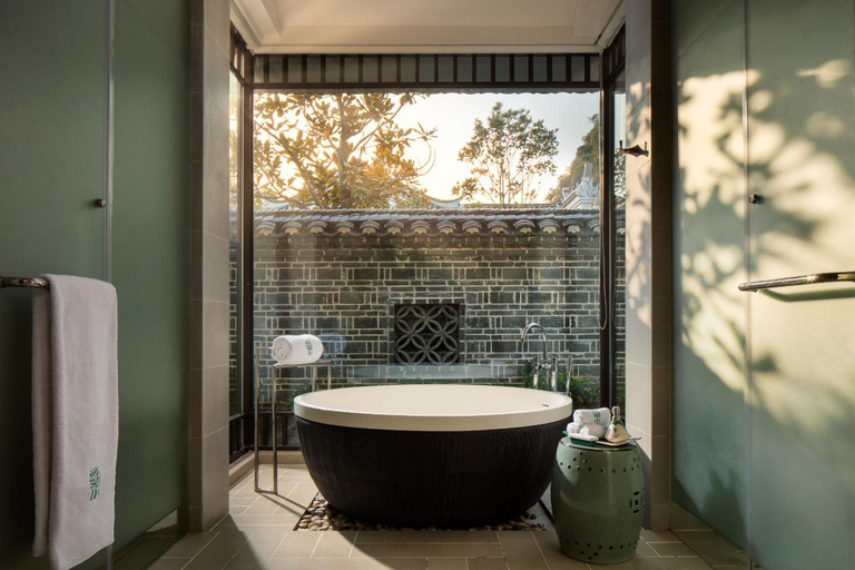 Bathroom 4, Banyan Tree Yangshuo, Guilin