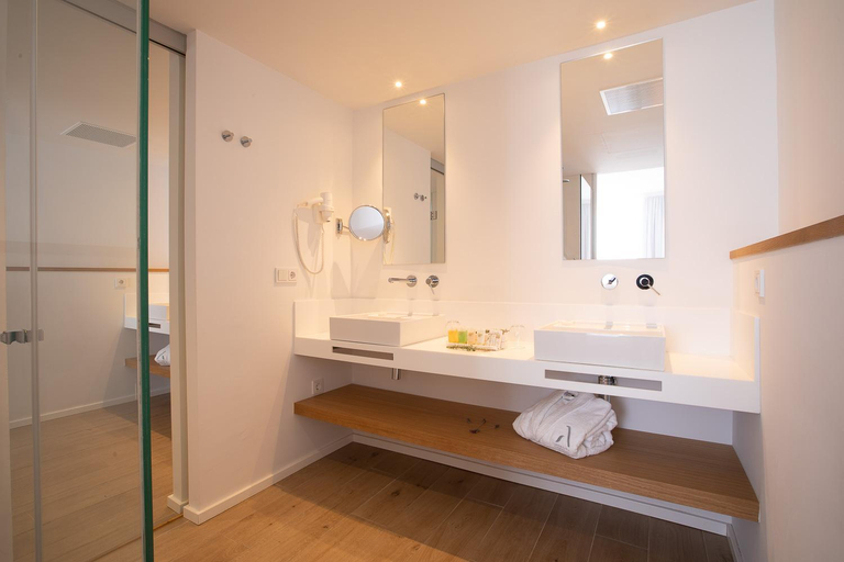 Bathroom 5, Hotel Anfora Ibiza, Baleares