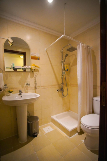 Bathroom 4, La Villa Suites Hotel, Doha