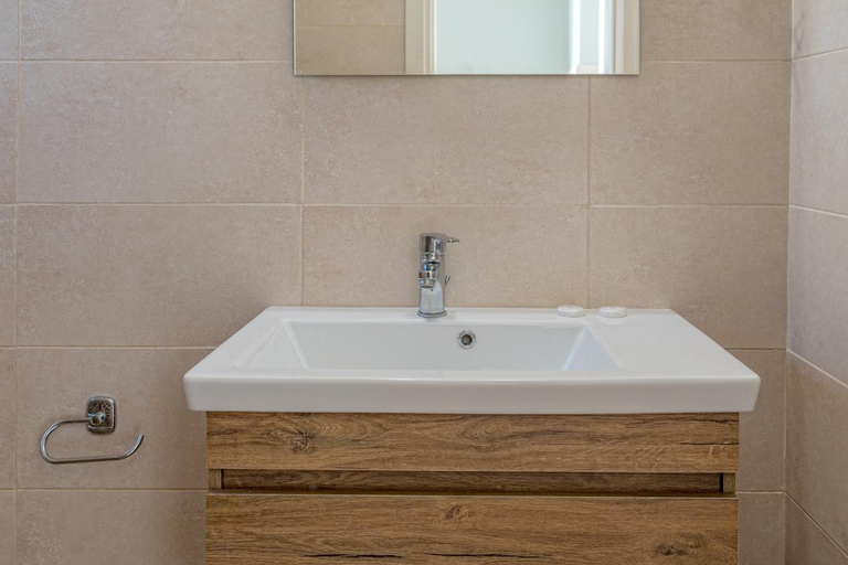 Bathroom 5, Chandris Apartments, Ionian Islands