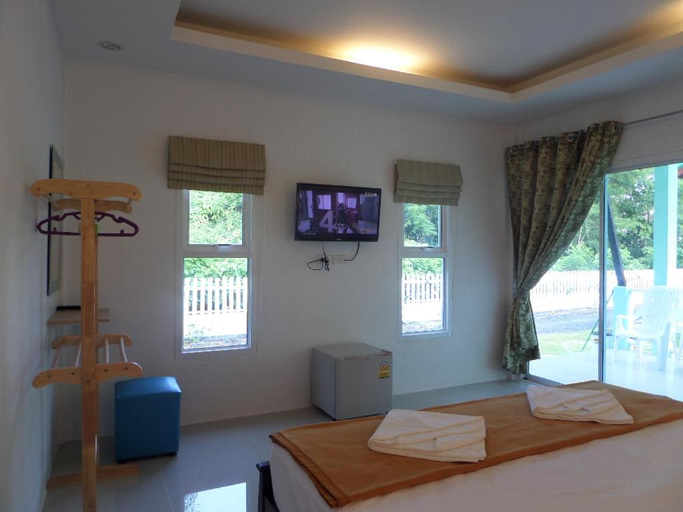 Bedroom 2, Lanta Triple Novel, Ko Lanta