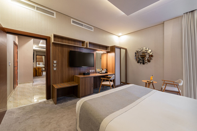 Bedroom 2, Crowne Rose AlSahafa Hotel, Riyadh