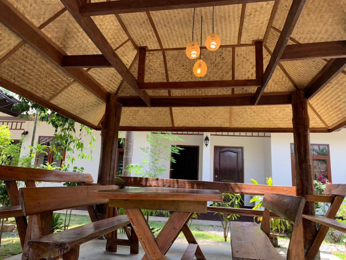 Others 4, Hotel Pailifornia, Pai