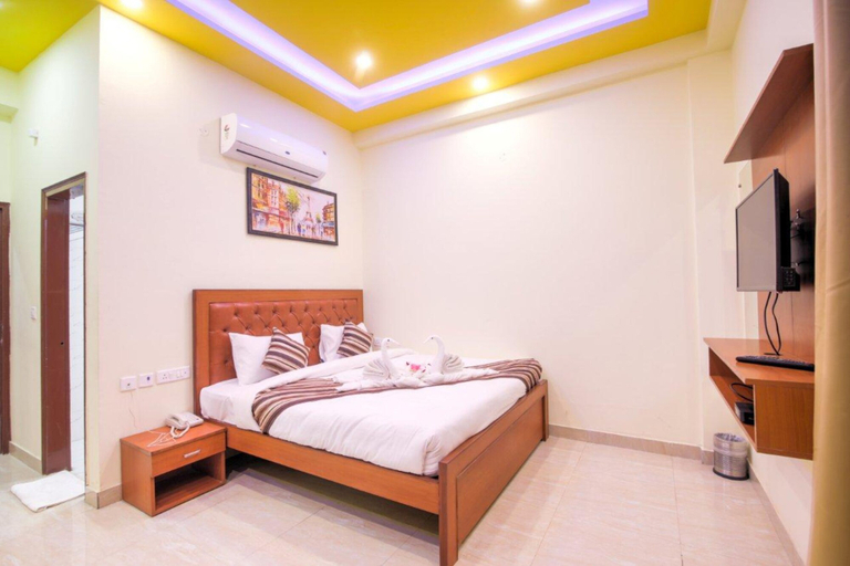 Bedroom 2, Amit House, Gautam Buddha Nagar