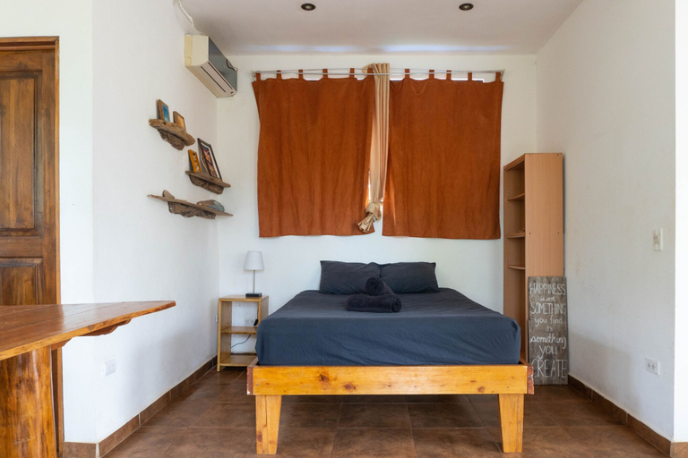 Bedroom 5, Burnt Toast Surf Camp - Hostel, Nicoya
