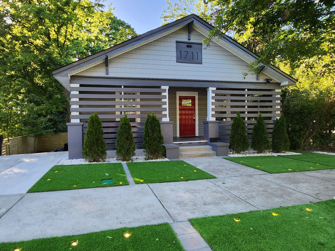 Exterior & Views 2, Luxury 3BR House in Charlotte, Mecklenburg