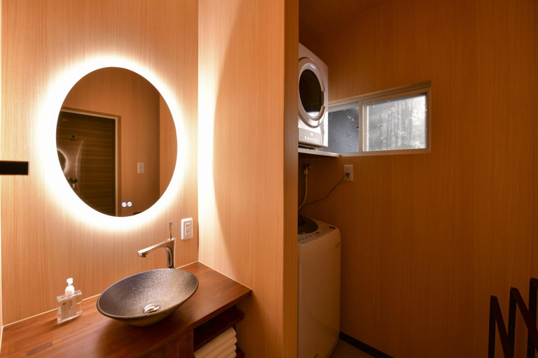 Bathroom 4, Jikukan SEN, Shirahama
