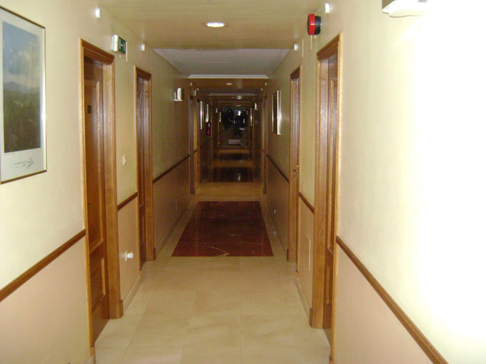 Others 2, Hotel O´xardin, Ourense