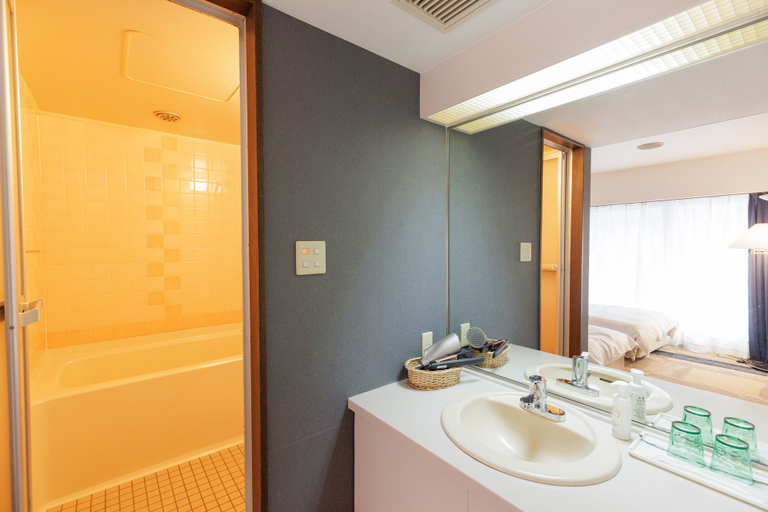 Bathroom 4, Ashibetsu Onsen Starlight Hotel, Ashibetsu