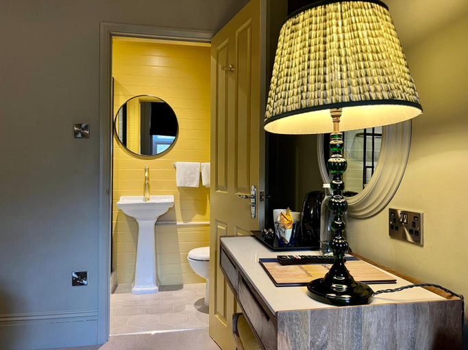Bathroom 2, East Beach Guest House, West Sussex