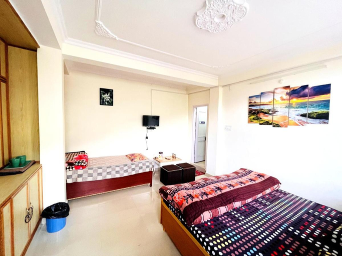 Bedroom 2, Frosty Woods Homestay, Shimla