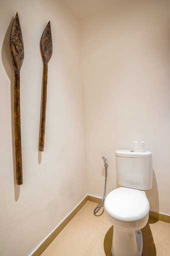 Bathroom 2, Frangipani Villa Putih at Berawa, Badung